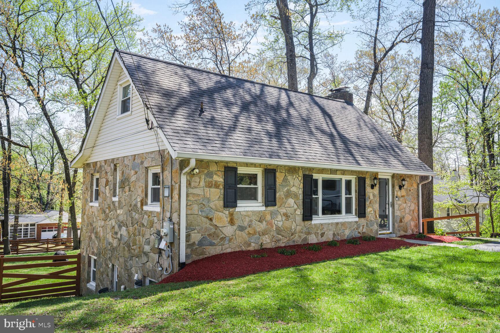 WOODLANE - Residential