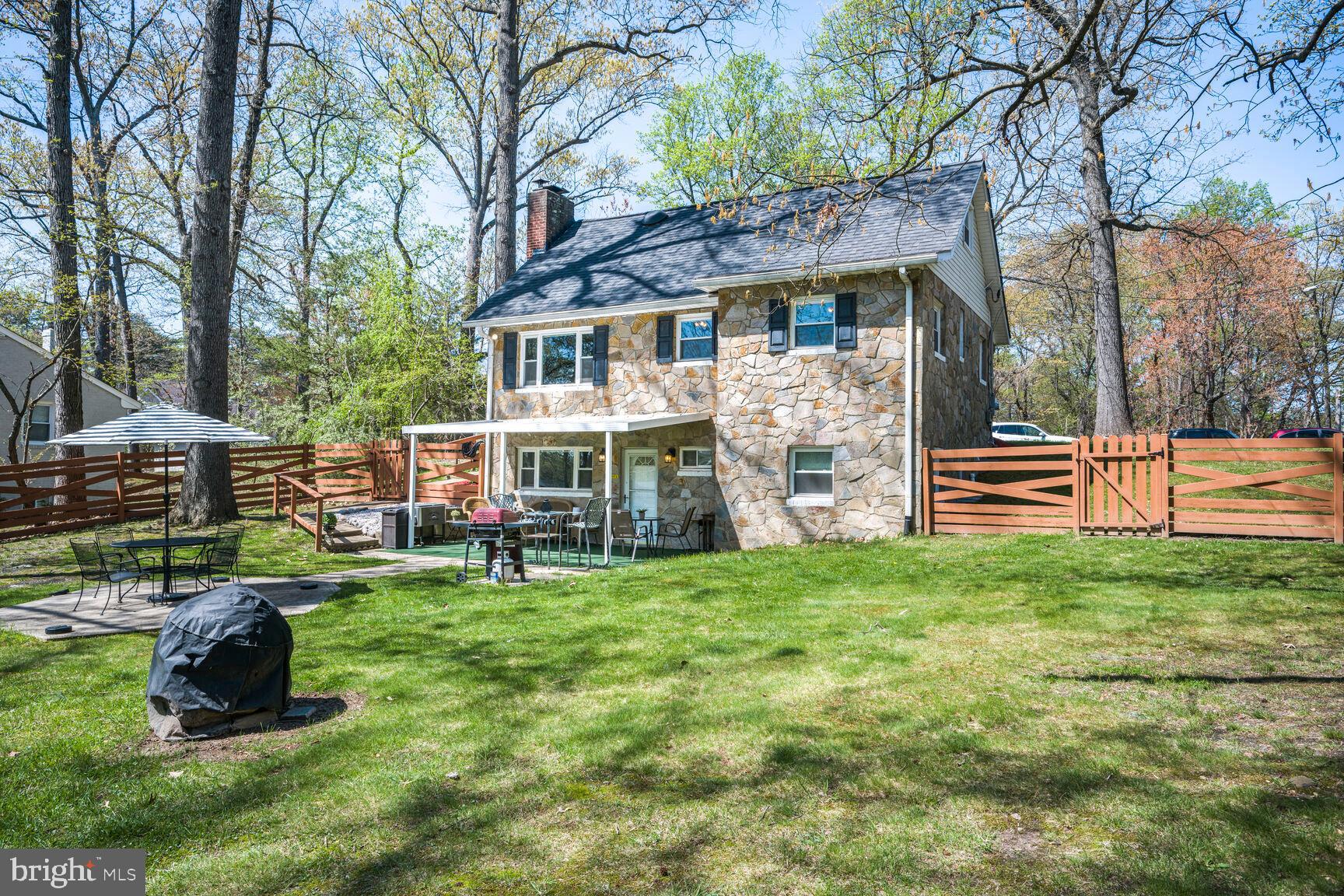 WOODLANE - Residential