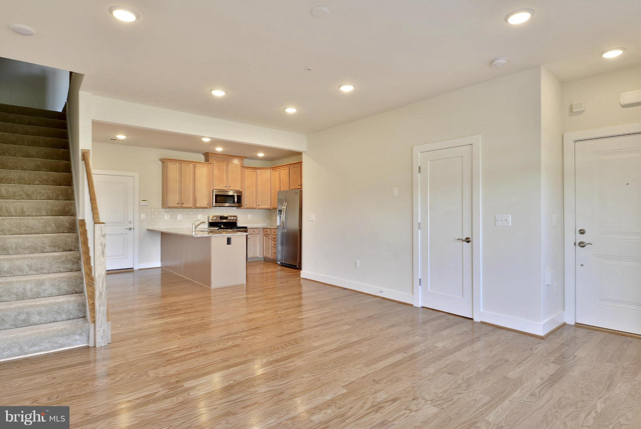 ONE LOUDOUN - Residential Lease