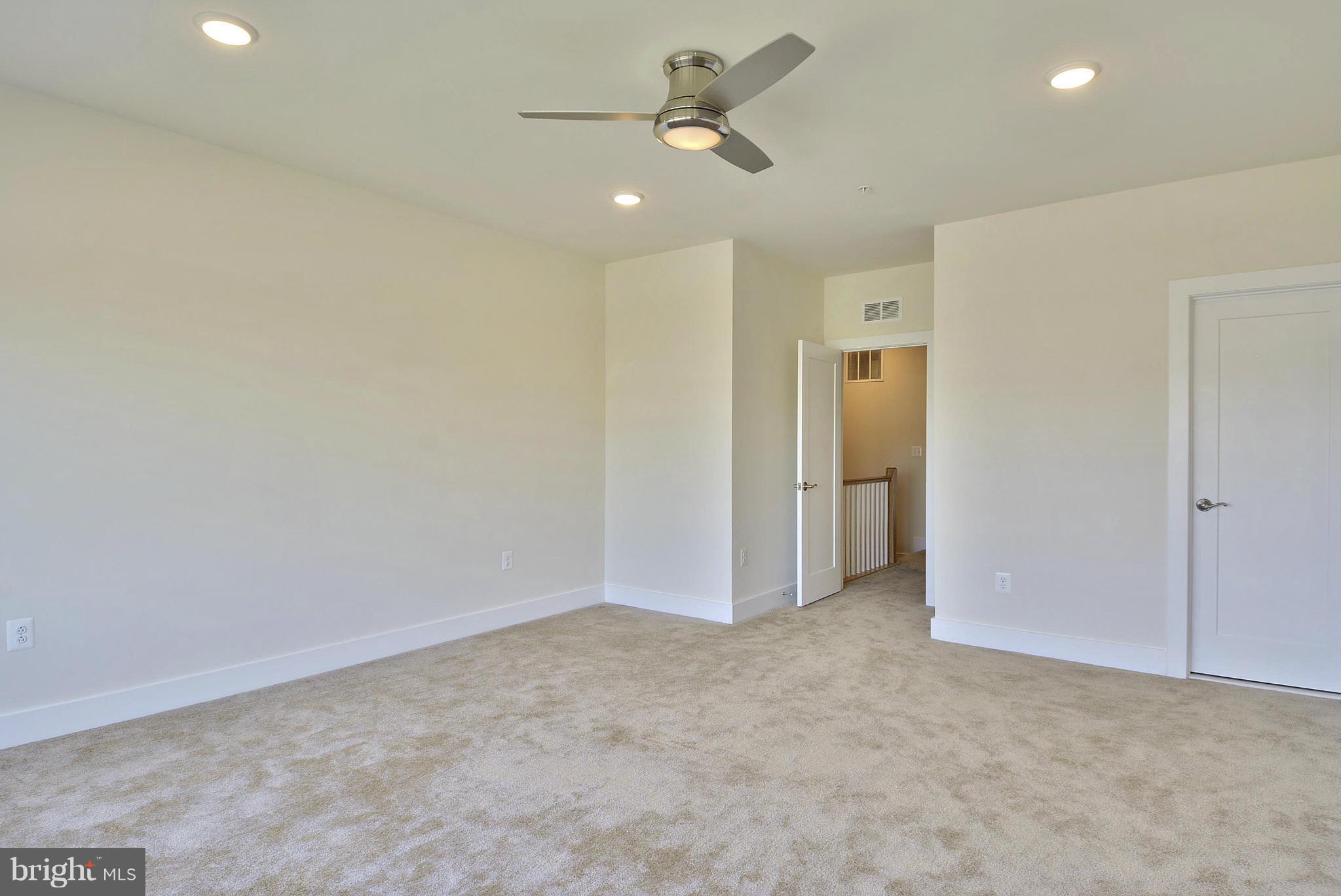 ONE LOUDOUN - Residential Lease