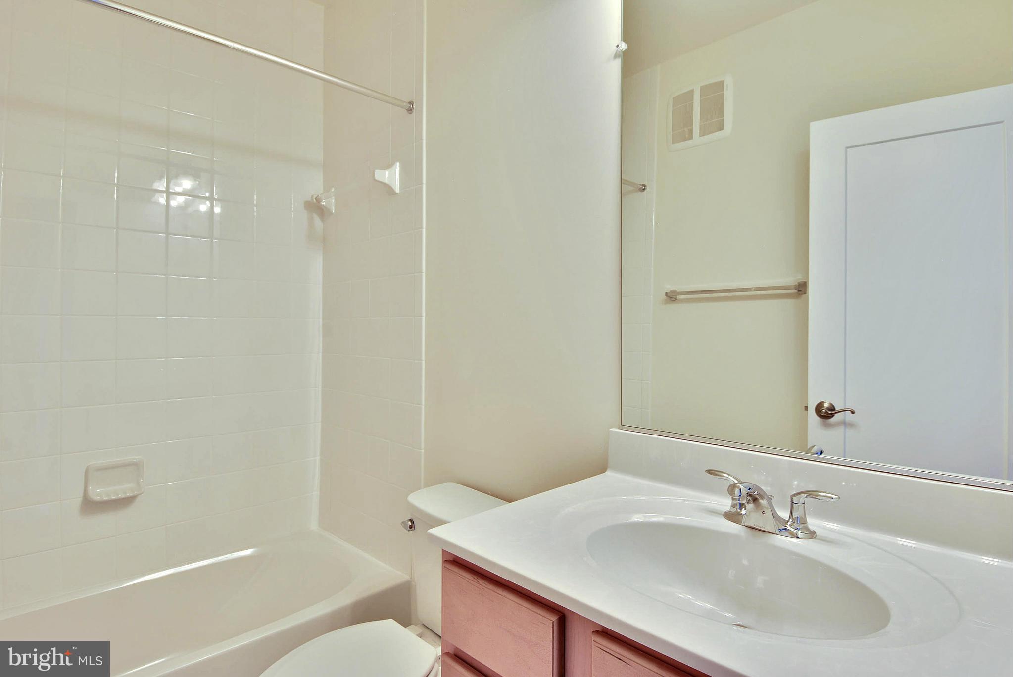 ONE LOUDOUN - Residential Lease