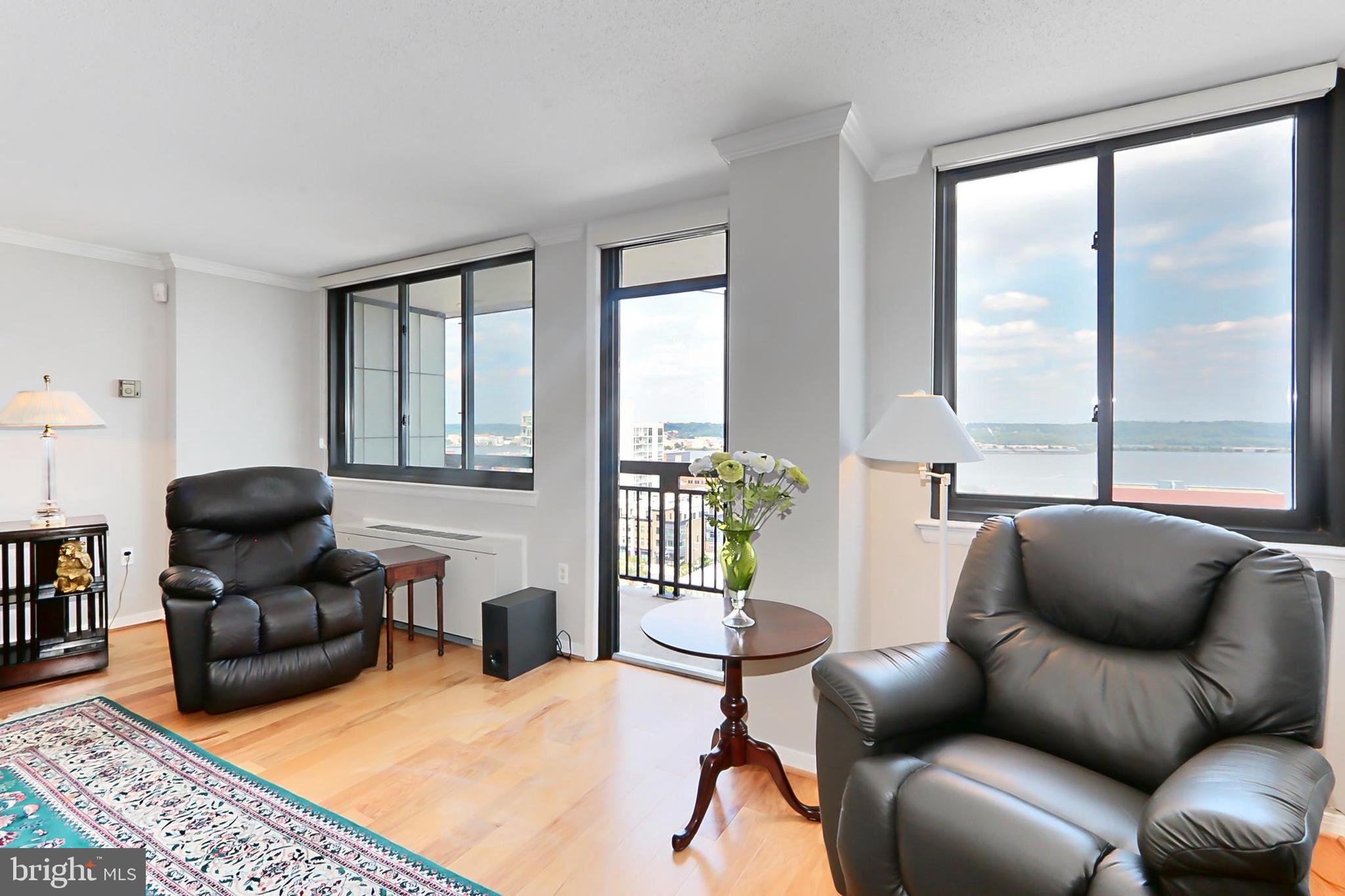 PORT ROYAL CONDOMINIUM - Residential