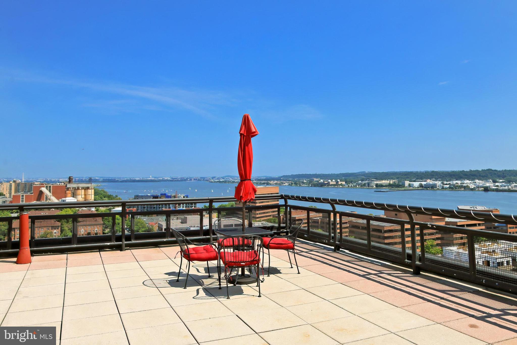 PORT ROYAL CONDOMINIUM - Residential