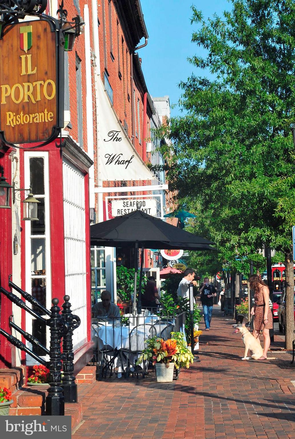 PORT ROYAL CONDOMINIUM - Residential