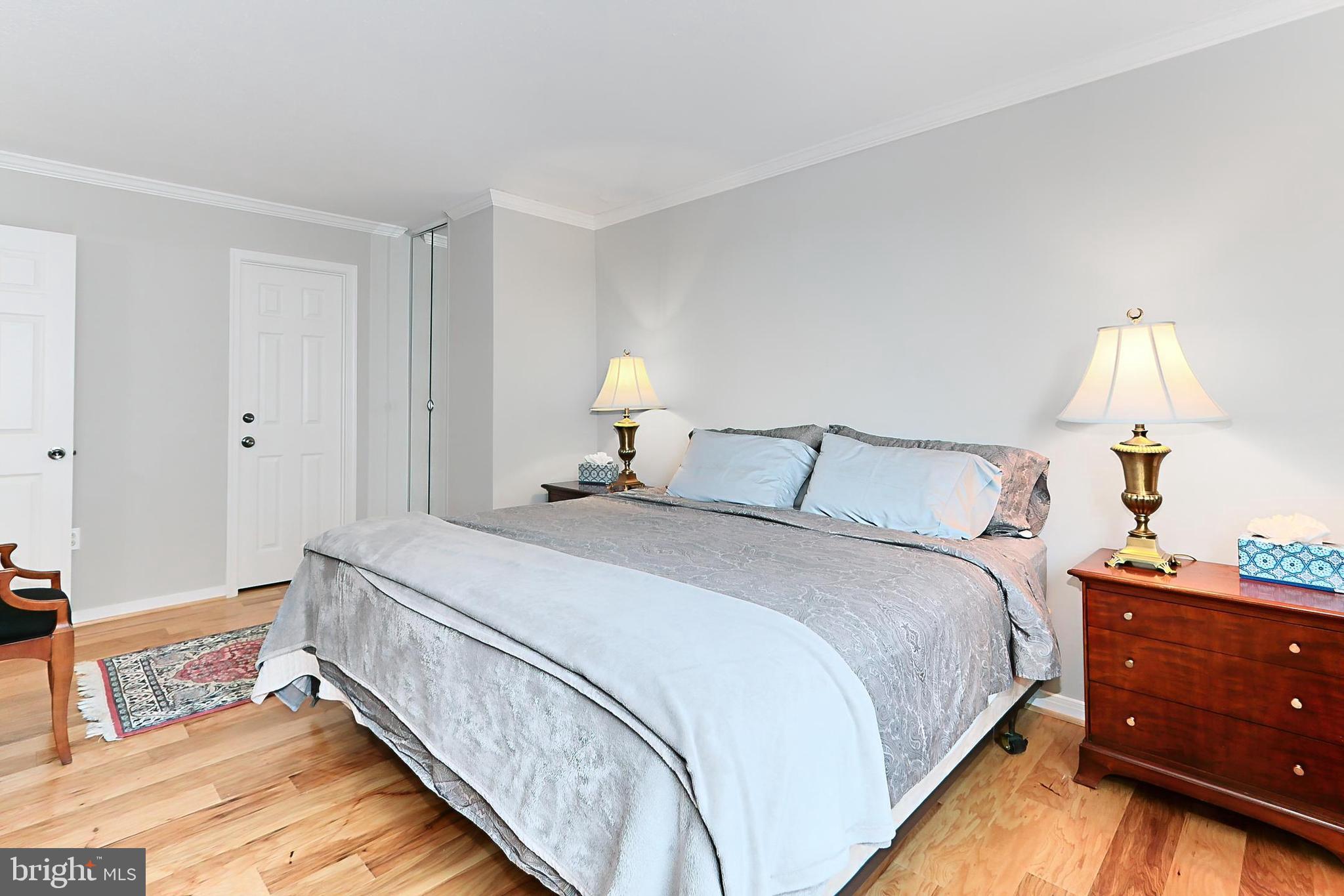 PORT ROYAL CONDOMINIUM - Residential