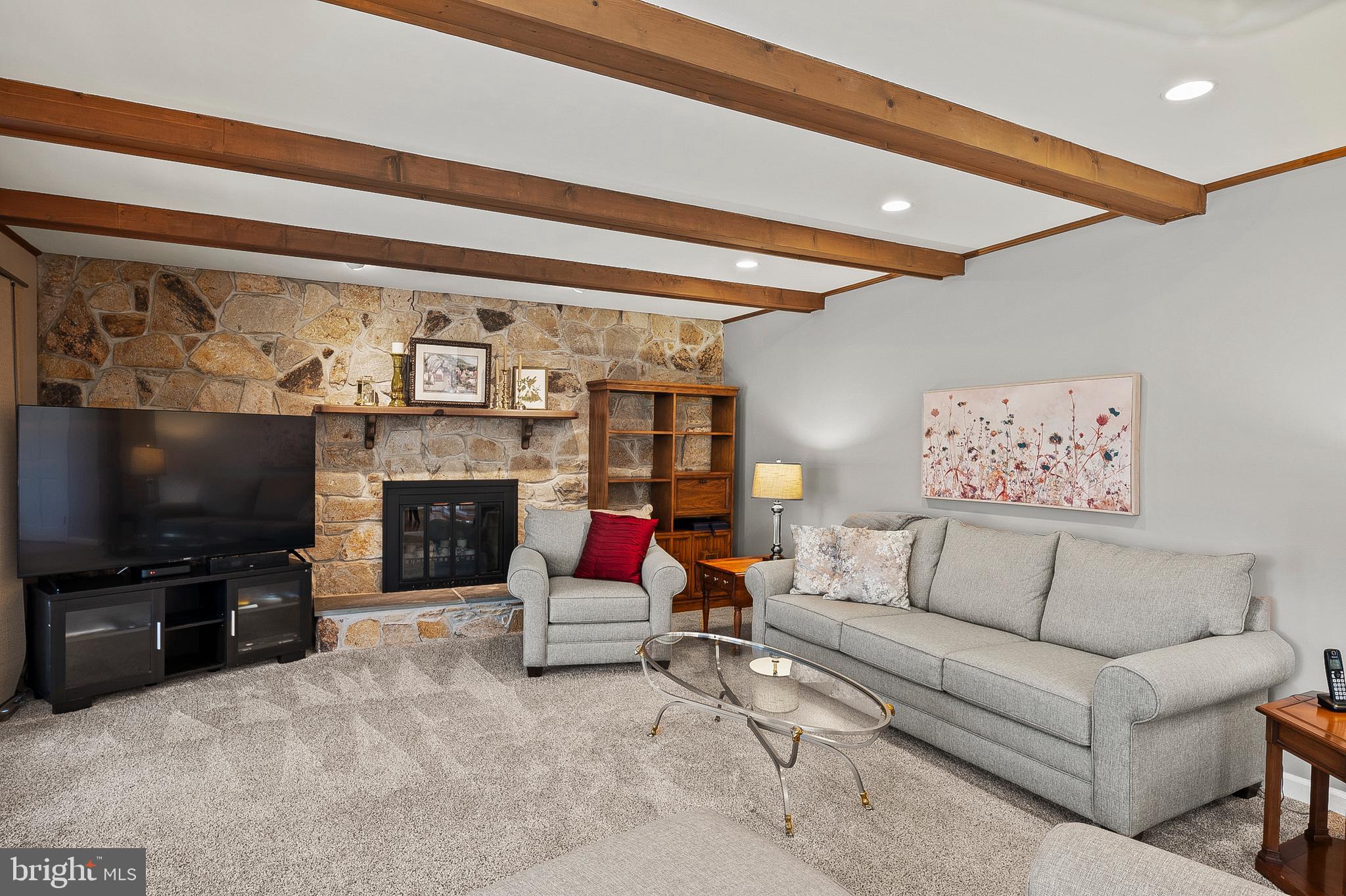 FONT HILL - Residential