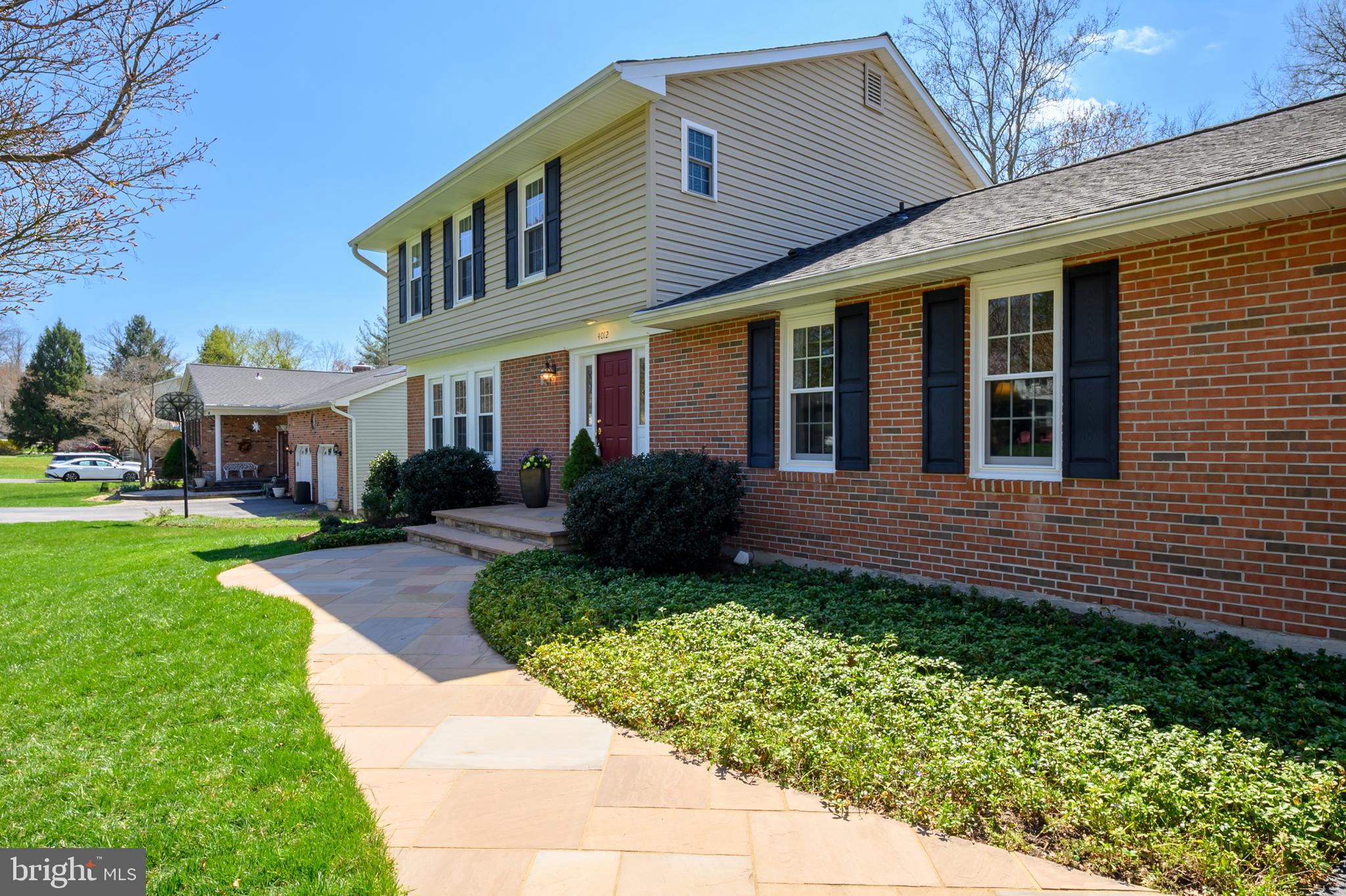 FONT HILL - Residential