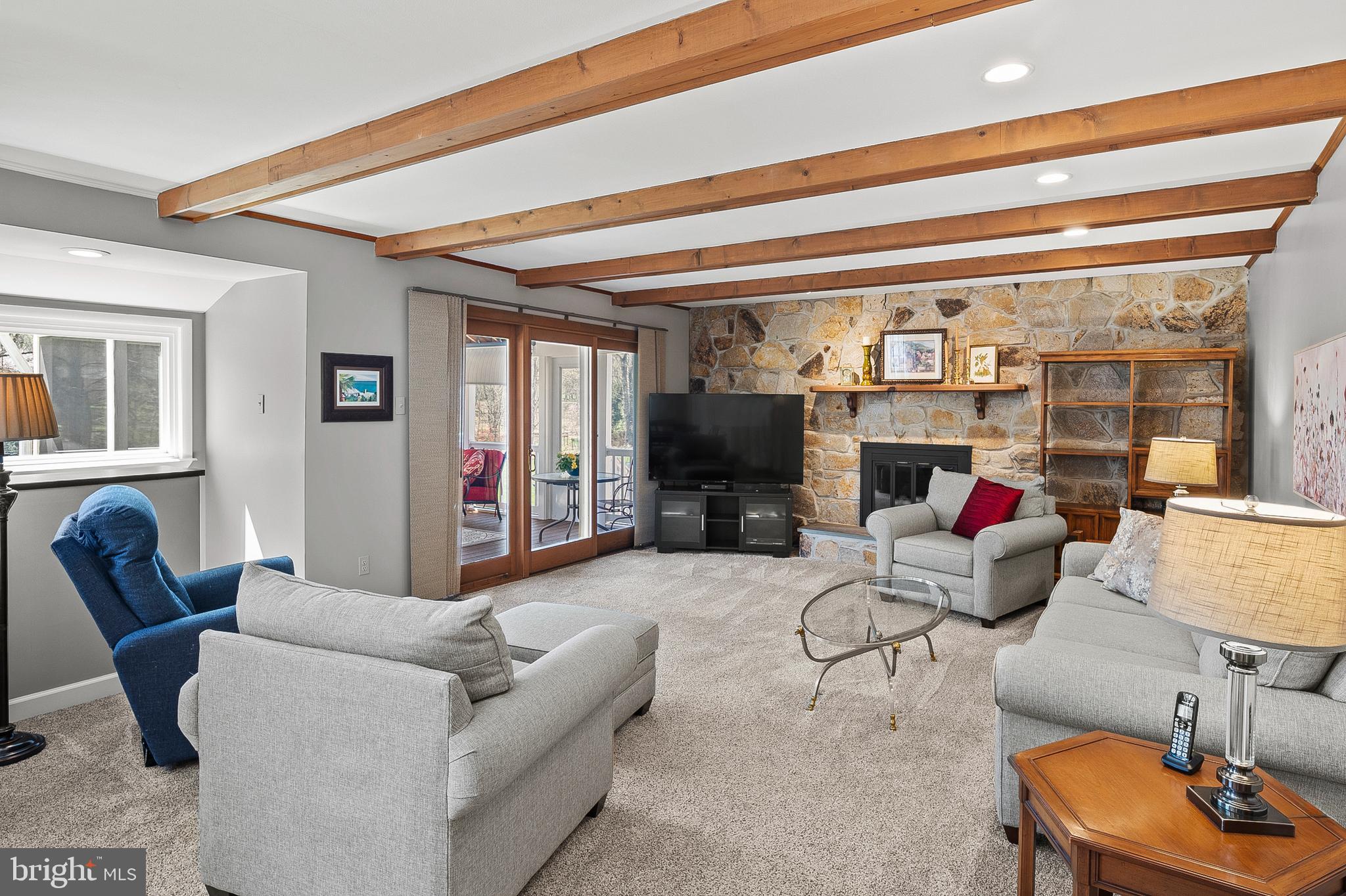 FONT HILL - Residential