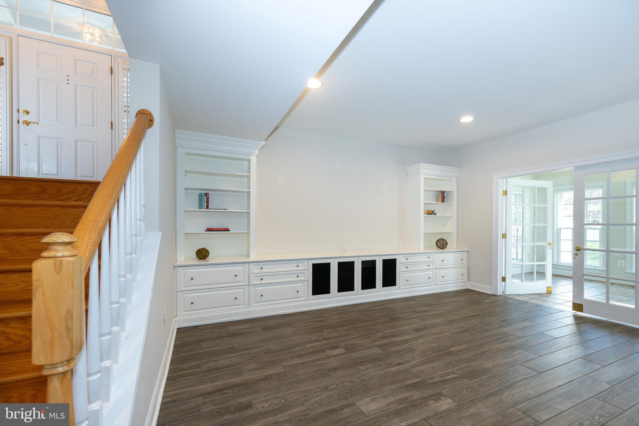 FAIRFAX GATEWAY - Residential