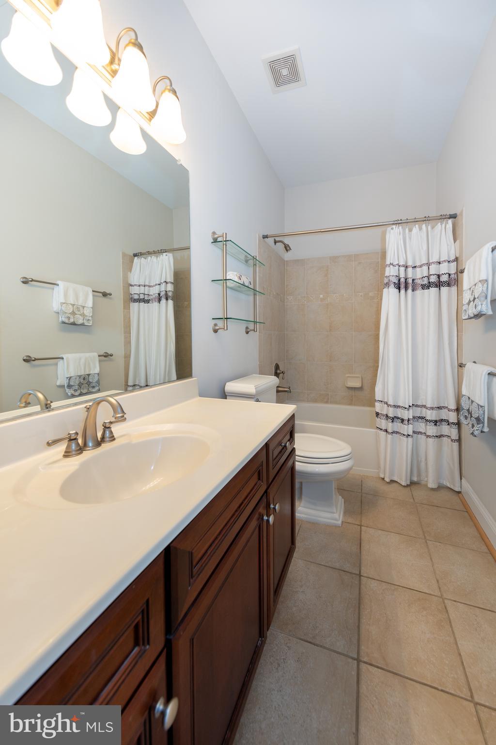 FAIRFAX GATEWAY - Residential