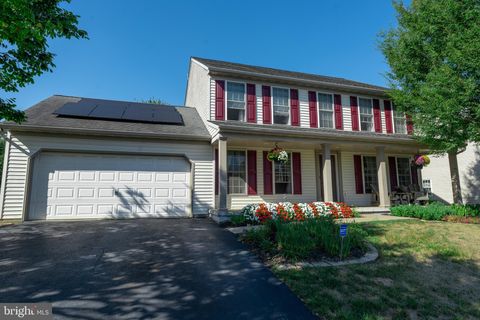 Photo of 343 Coventry Lane, LITITZ, PA 17543 (MLS # PALA2076902)