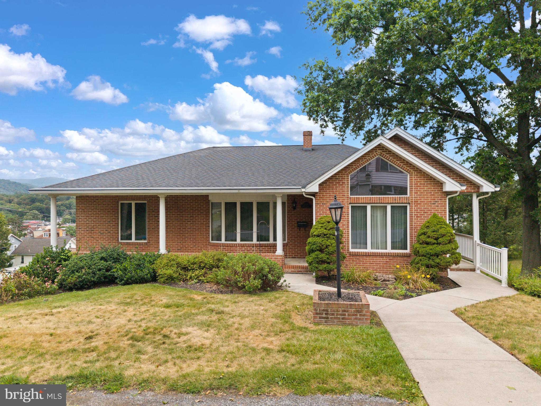 HIGHLAND PARK - Residential