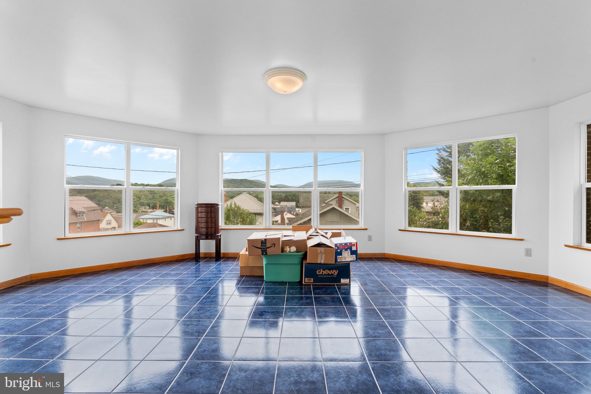 HIGHLAND PARK - Residential