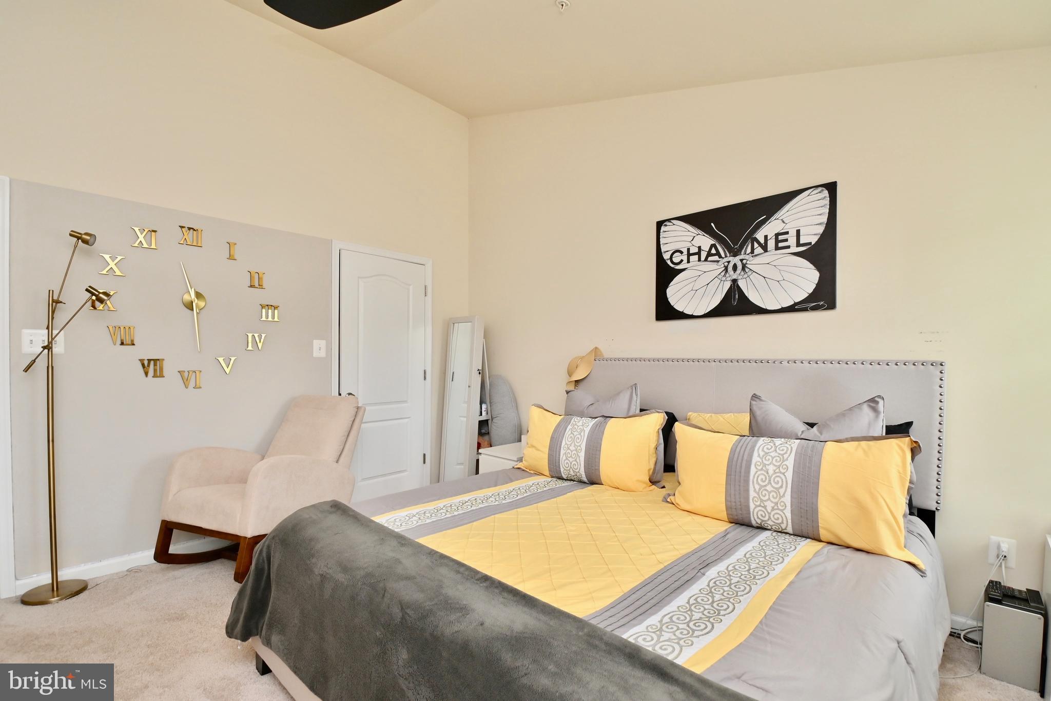 CHELSEA MANOR - Residential