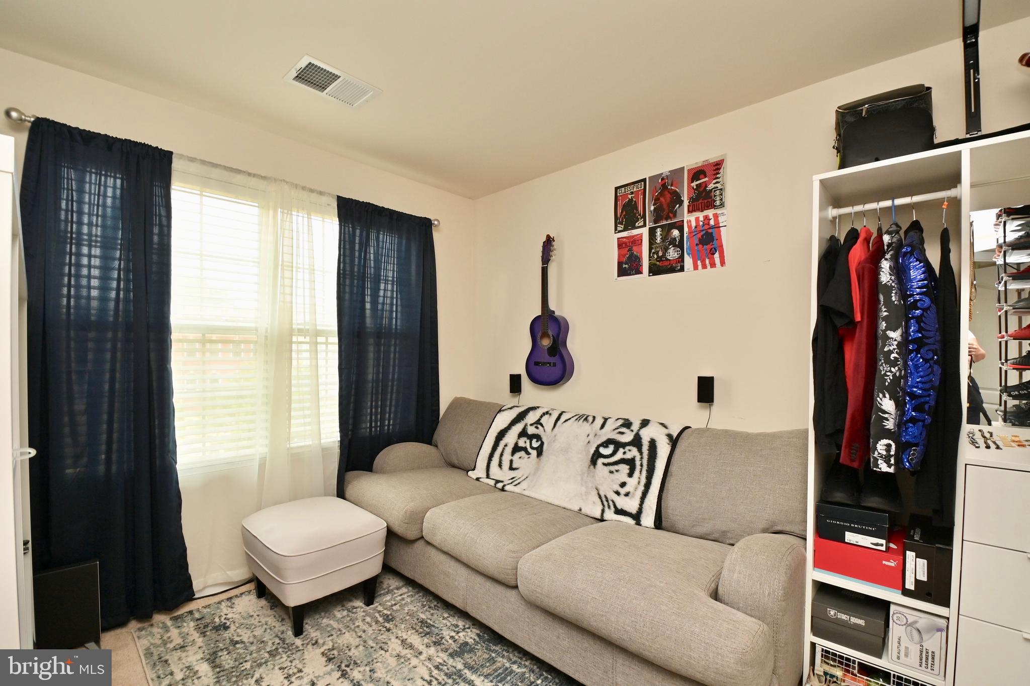 CHELSEA MANOR - Residential