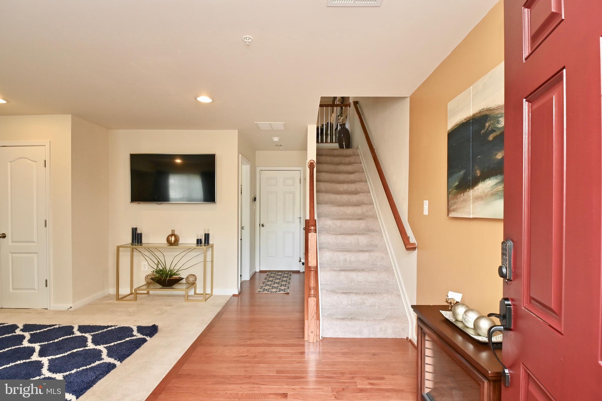 CHELSEA MANOR - Residential