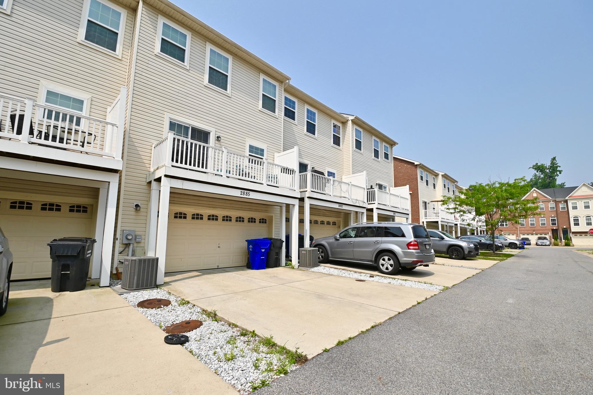 CHELSEA MANOR - Residential