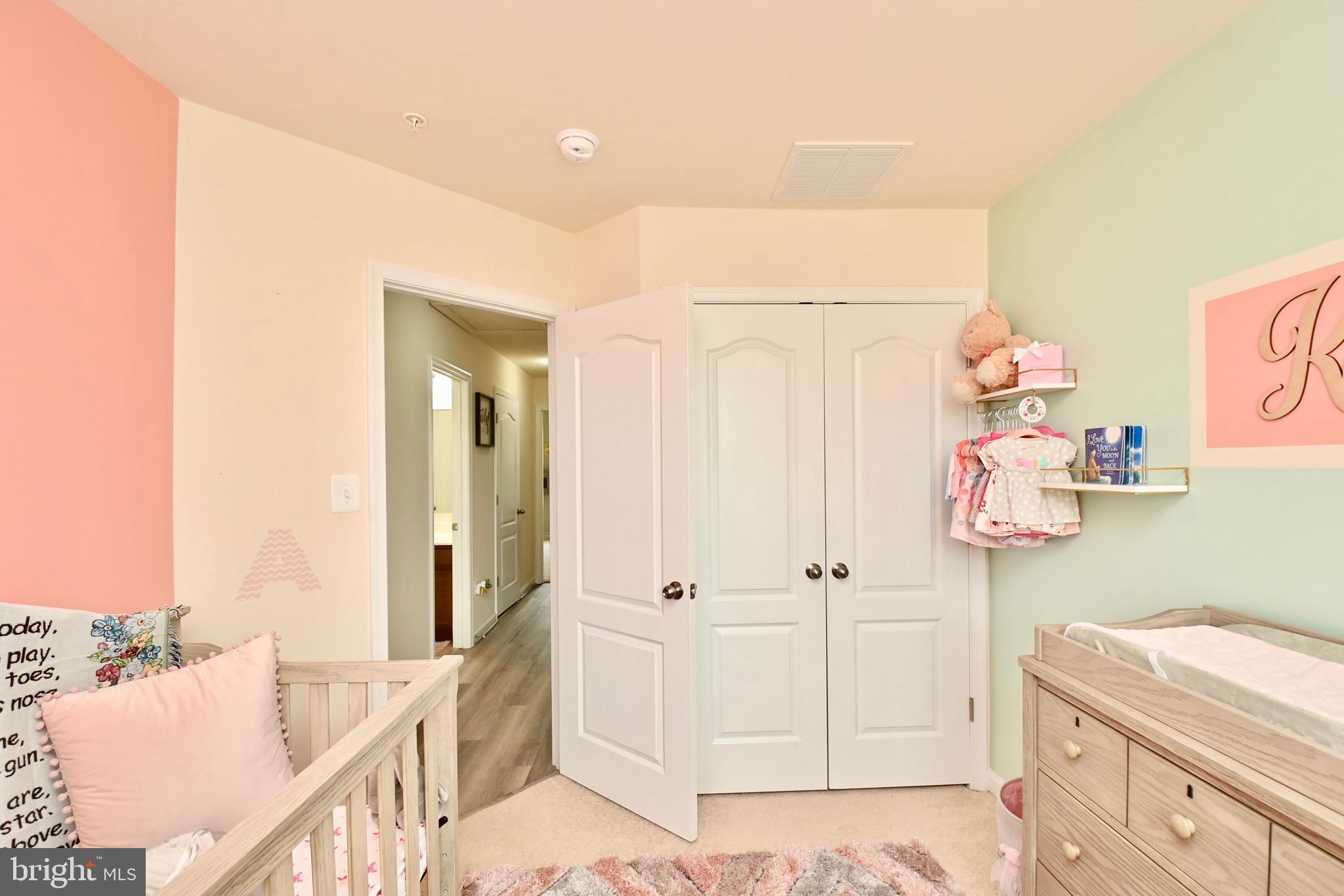 CHELSEA MANOR - Residential