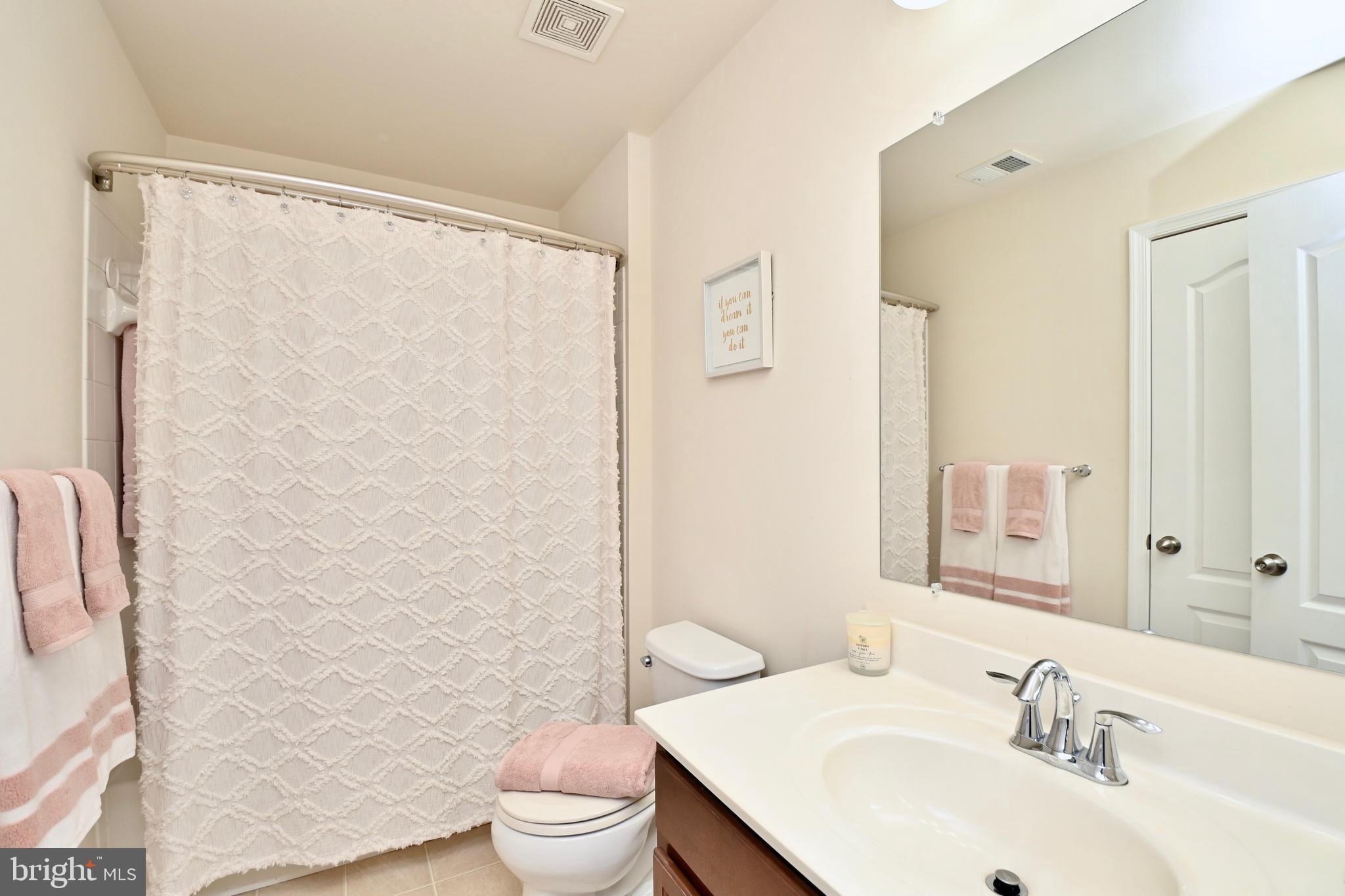 CHELSEA MANOR - Residential