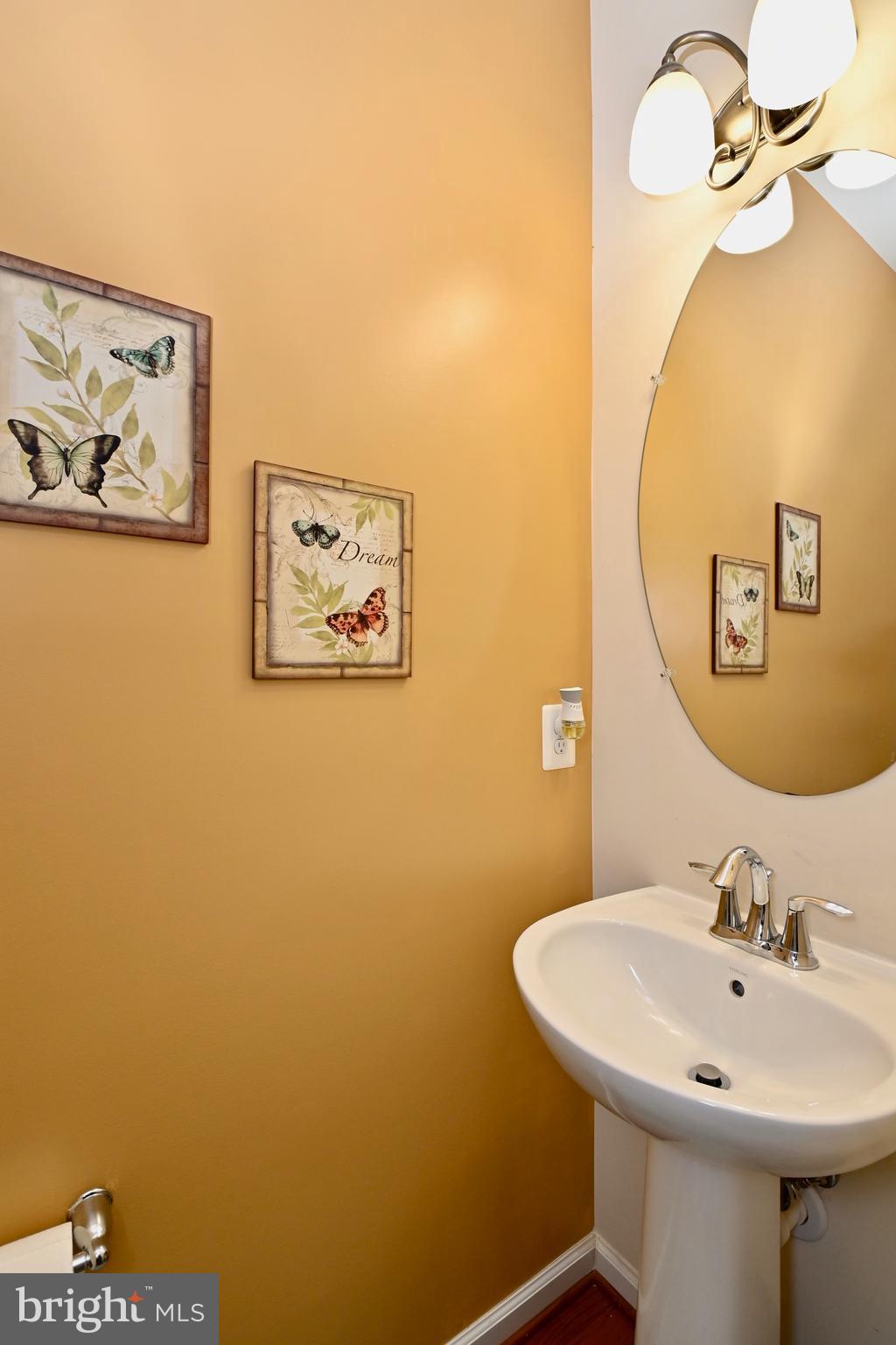 CHELSEA MANOR - Residential