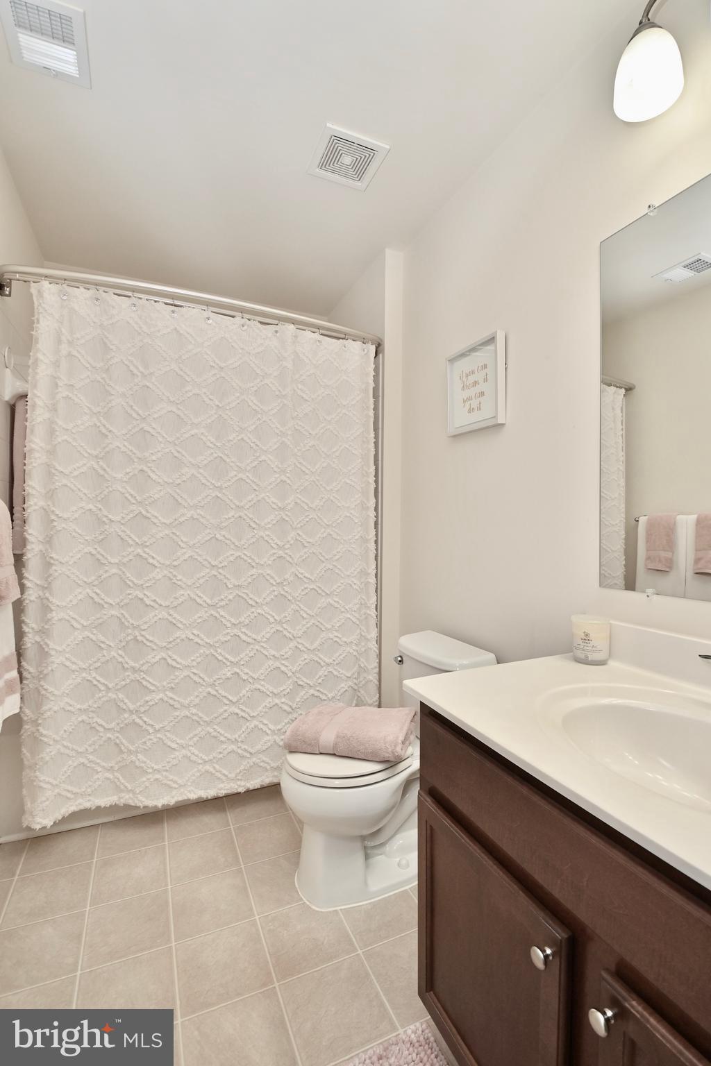 CHELSEA MANOR - Residential