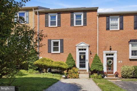 Townhouse For Sale - 6 Carriage Walk Court<br/> BALTIMORE, MD 21234