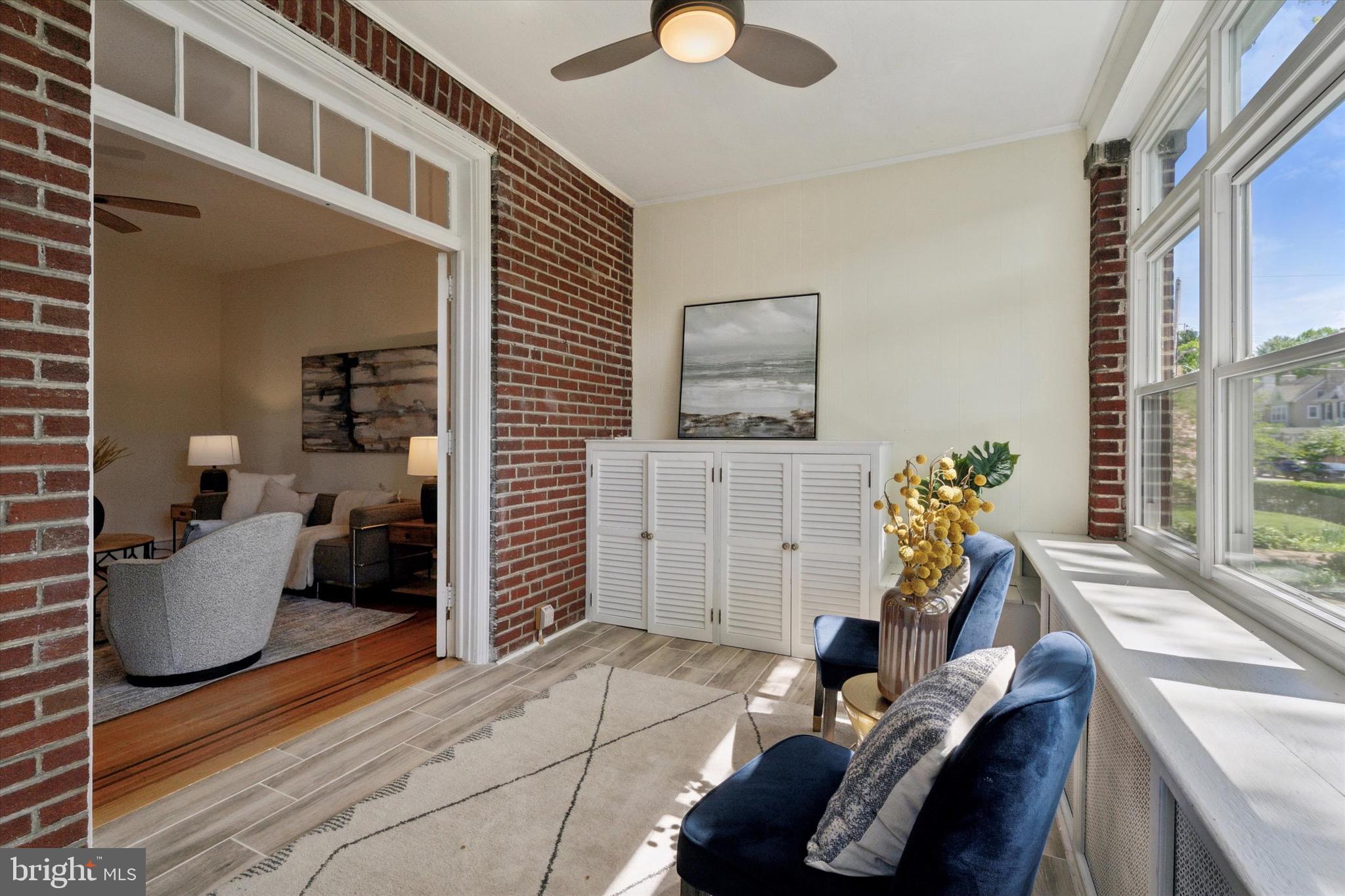 CHESTNUT HILL - Residential