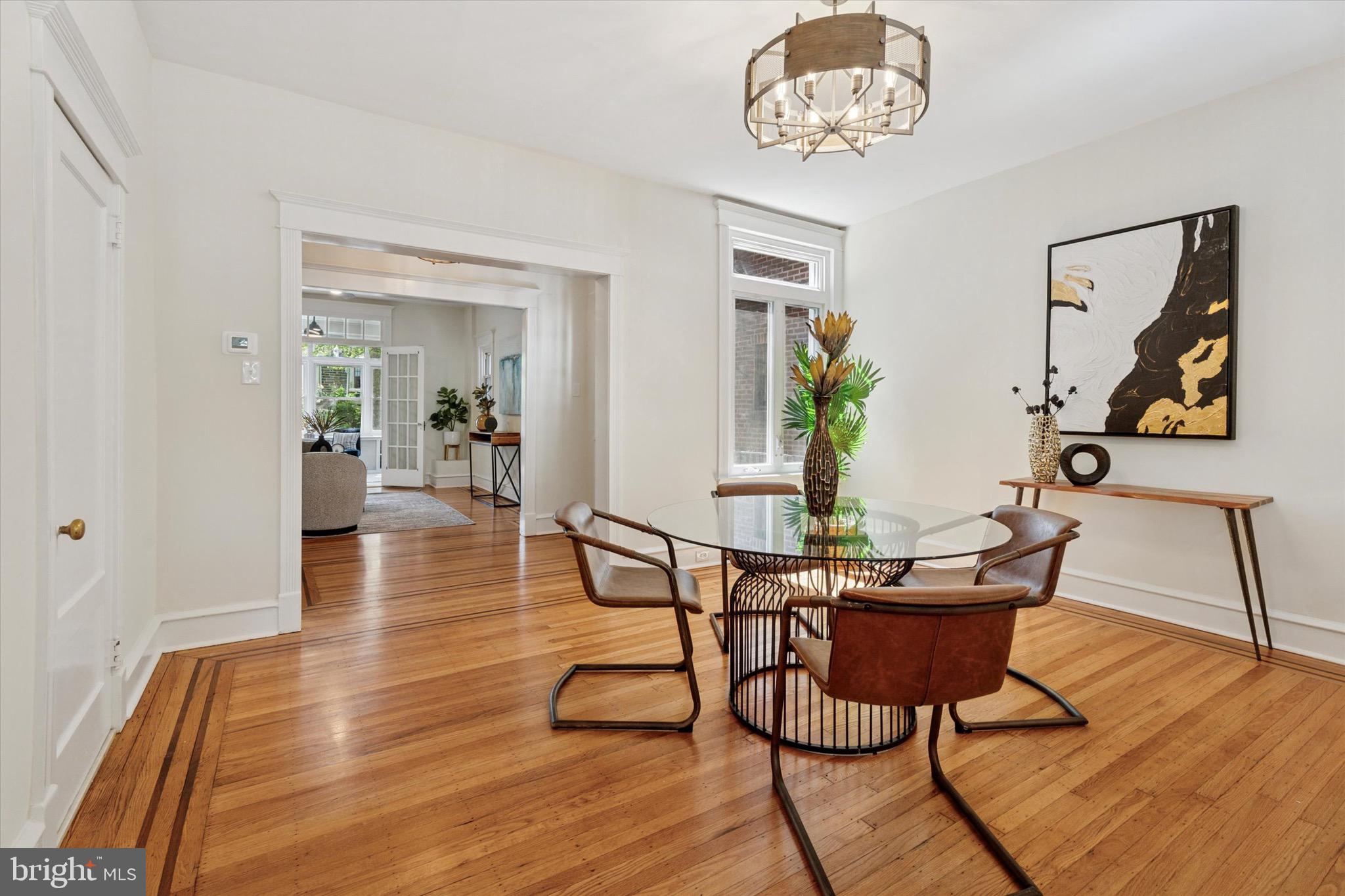 CHESTNUT HILL - Residential