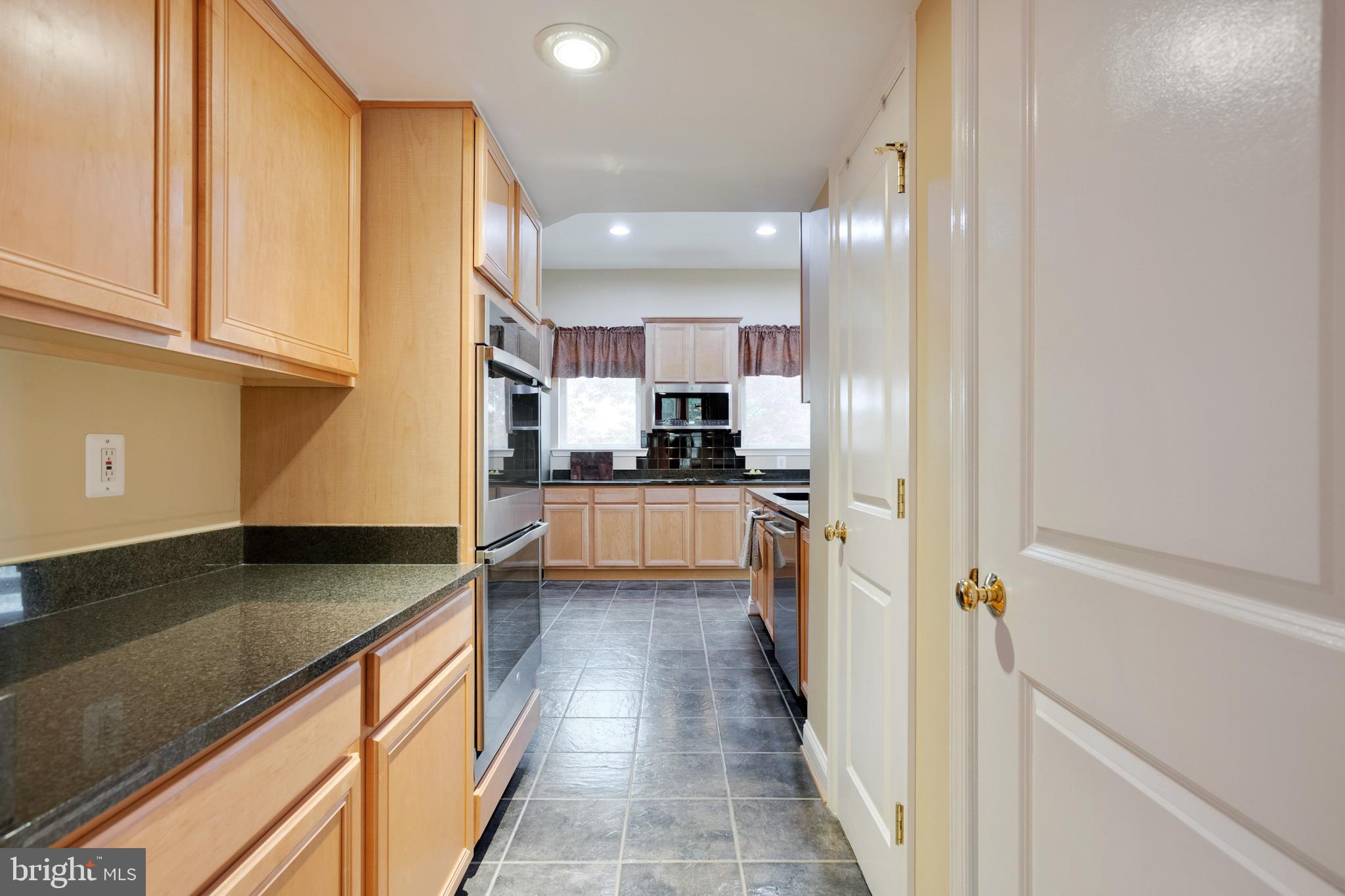 VINT HILL - Residential