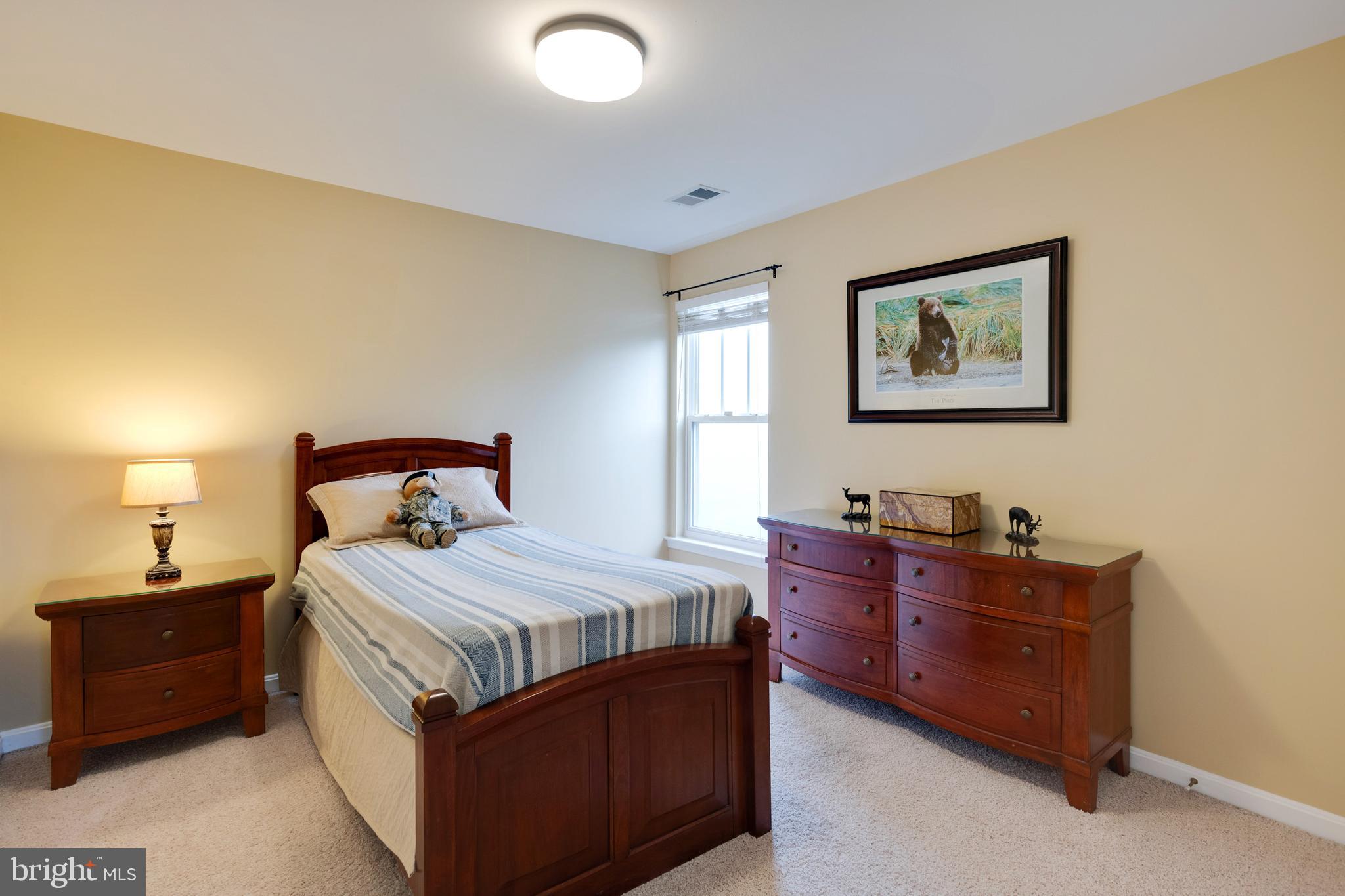 VINT HILL - Residential