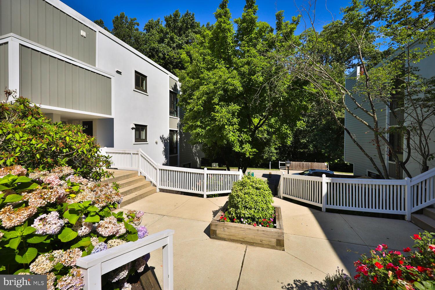 OAK HILL - Residential