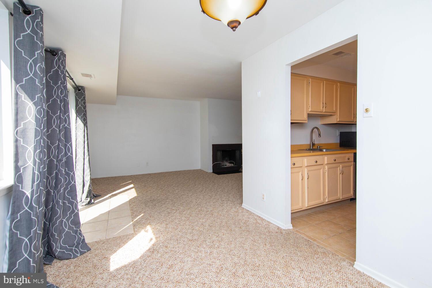 OAK HILL - Residential