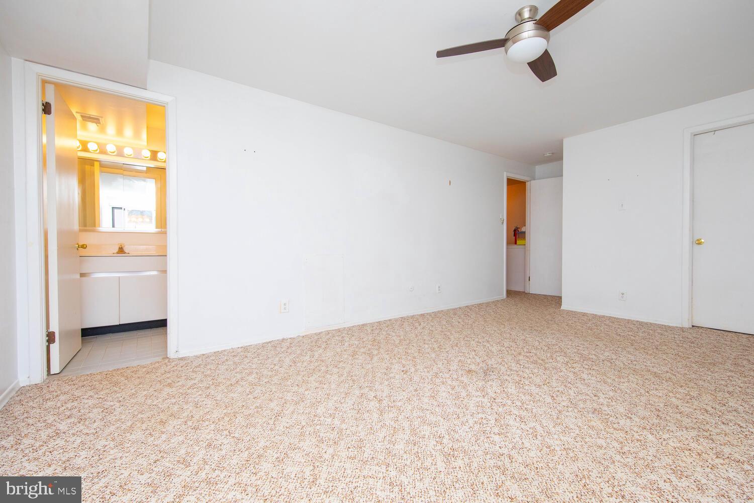 OAK HILL - Residential