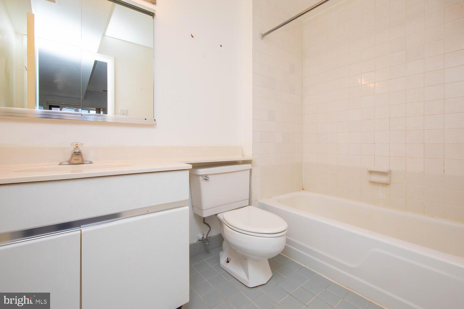 OAK HILL - Residential