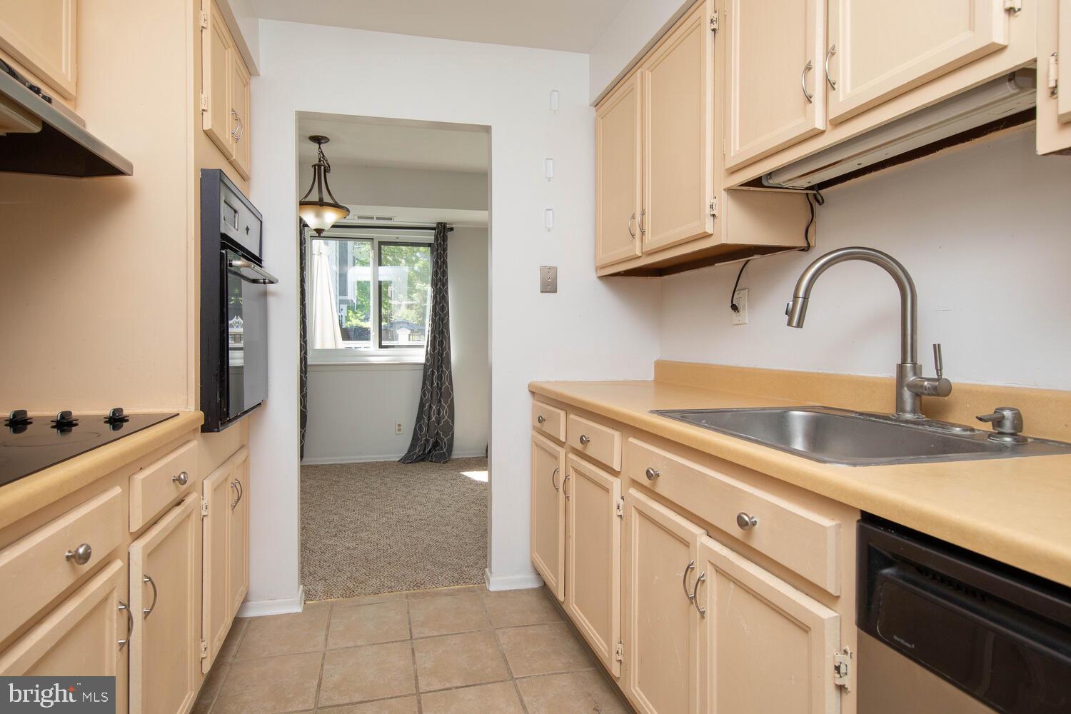 OAK HILL - Residential