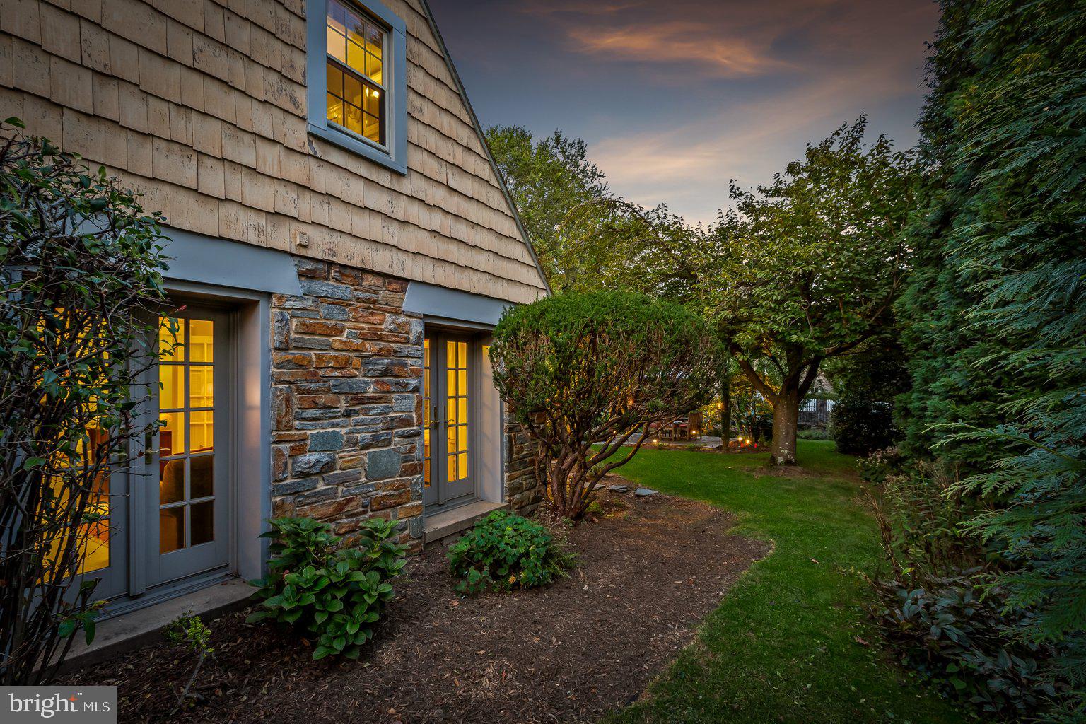 NORTH ROLAND PARK - Residential