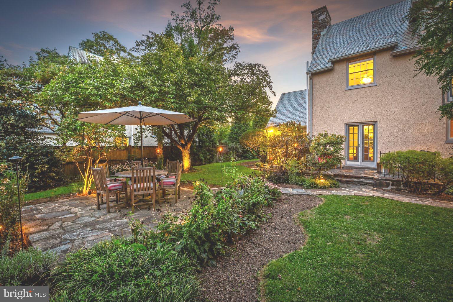 NORTH ROLAND PARK - Residential