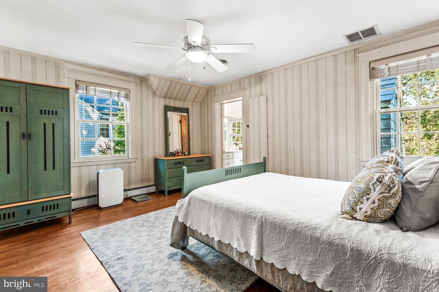 NORTH ROLAND PARK - Residential