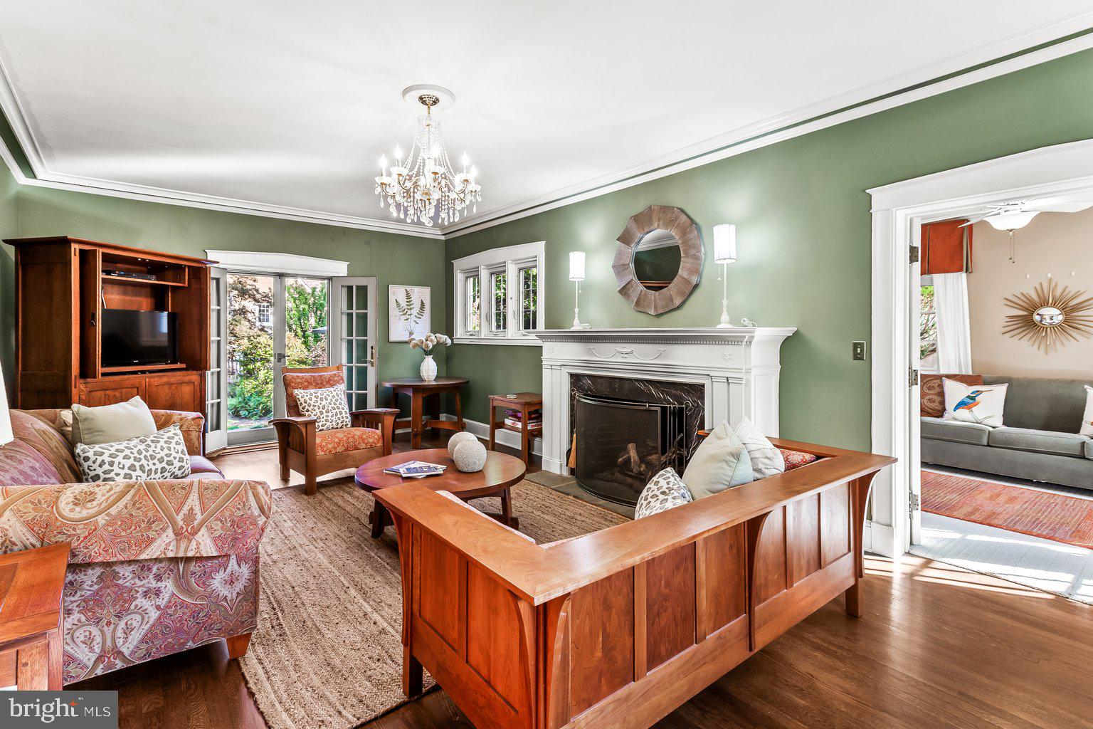 NORTH ROLAND PARK - Residential