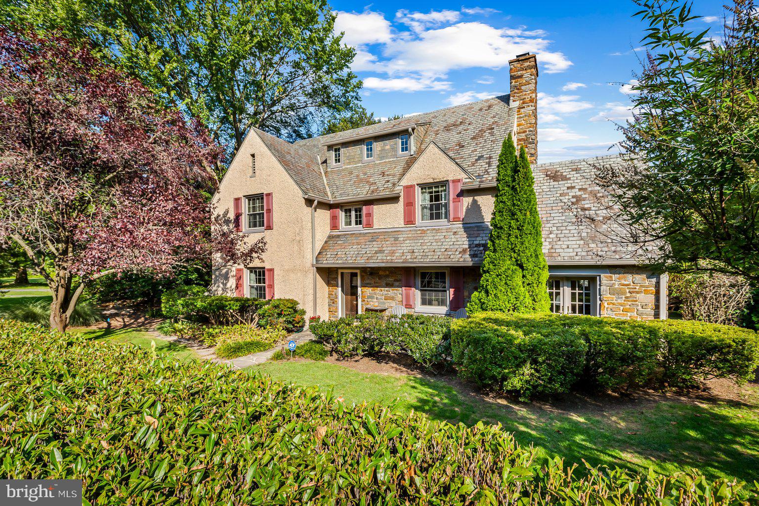 NORTH ROLAND PARK - Residential