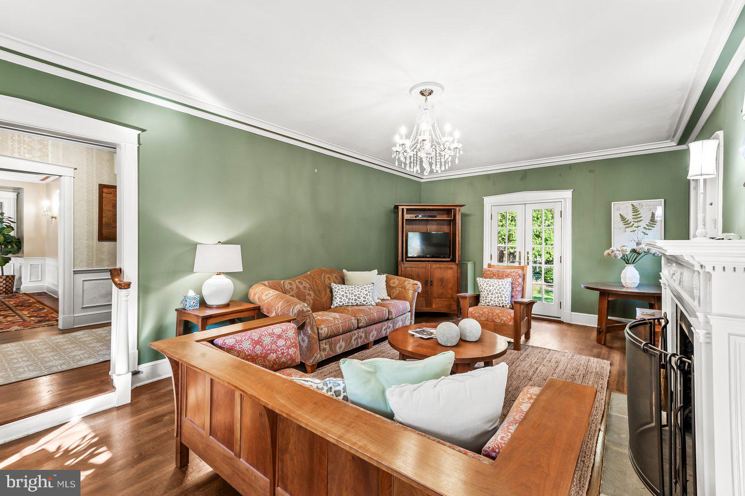 NORTH ROLAND PARK - Residential