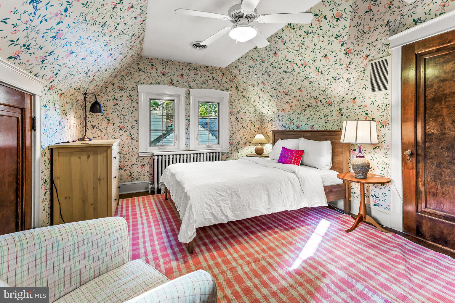 NORTH ROLAND PARK - Residential