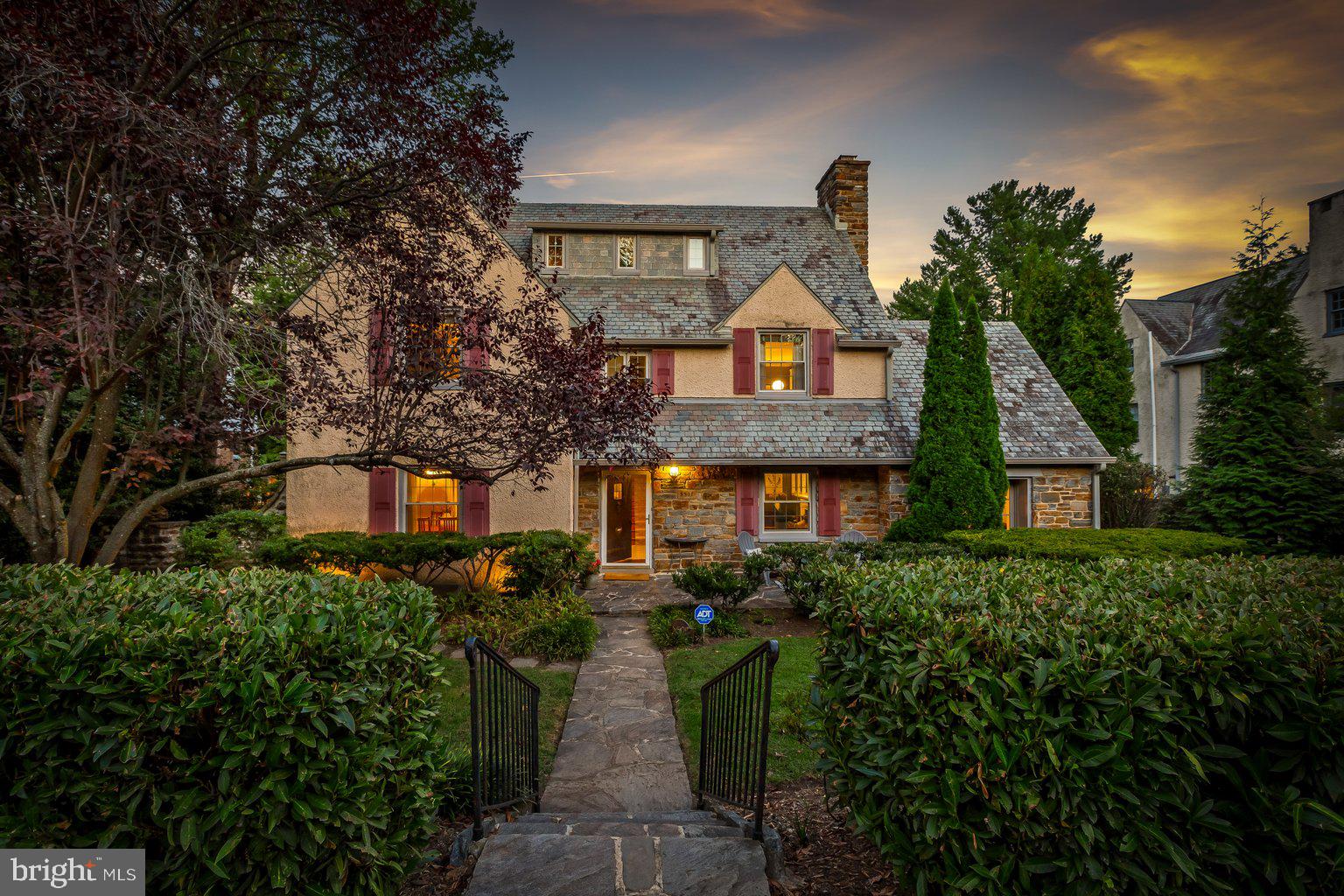 NORTH ROLAND PARK - Residential