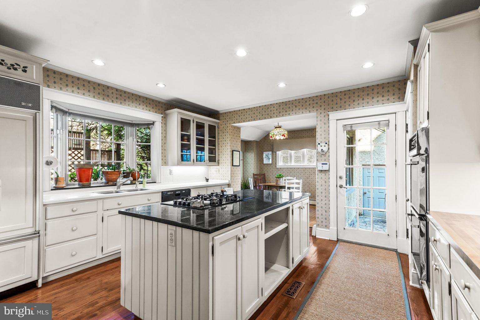 NORTH ROLAND PARK - Residential