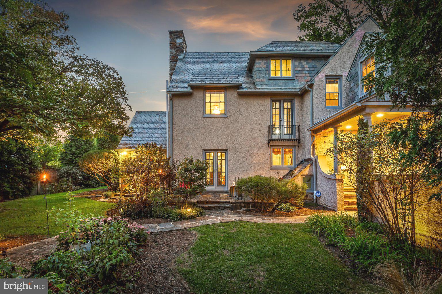 NORTH ROLAND PARK - Residential