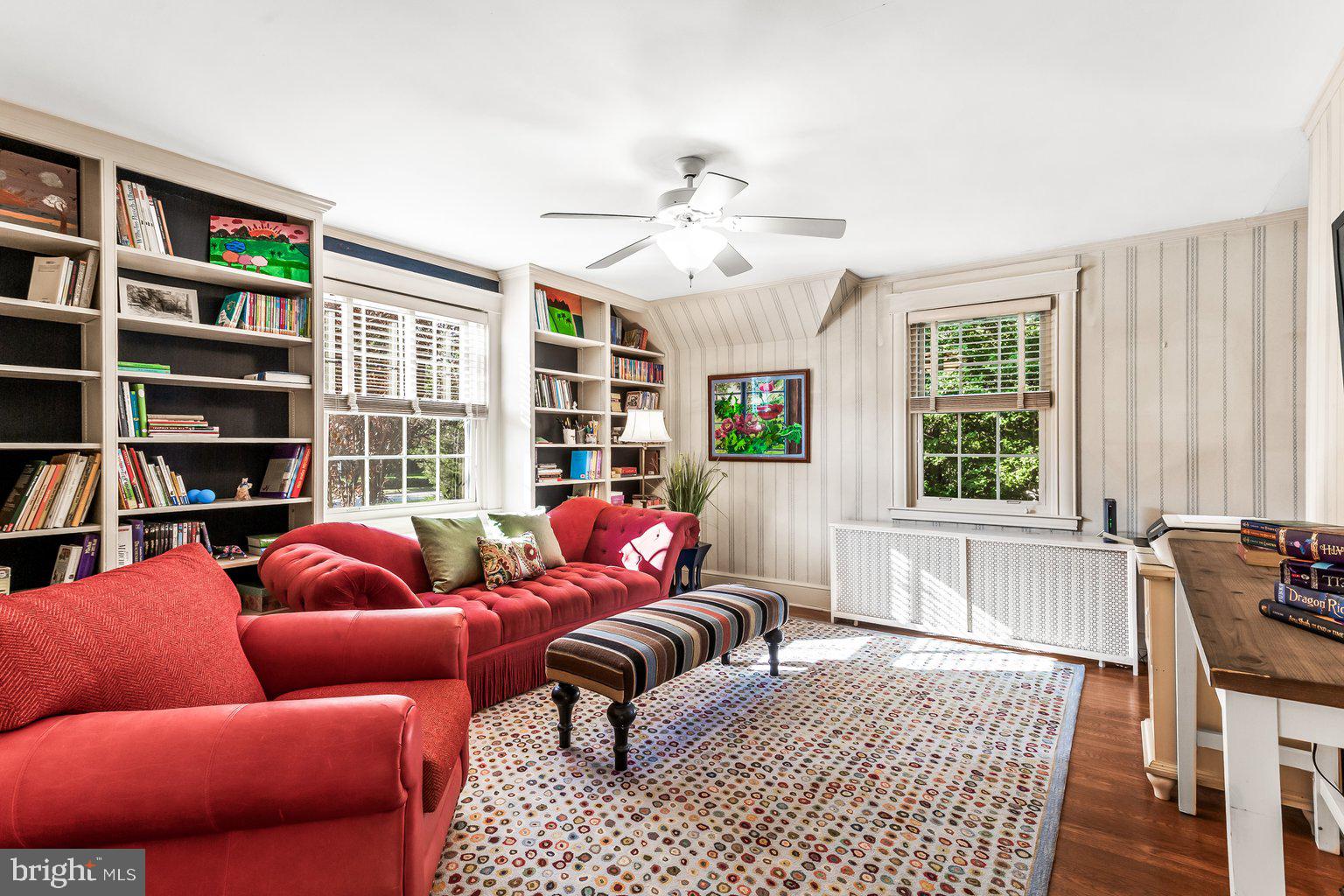 NORTH ROLAND PARK - Residential