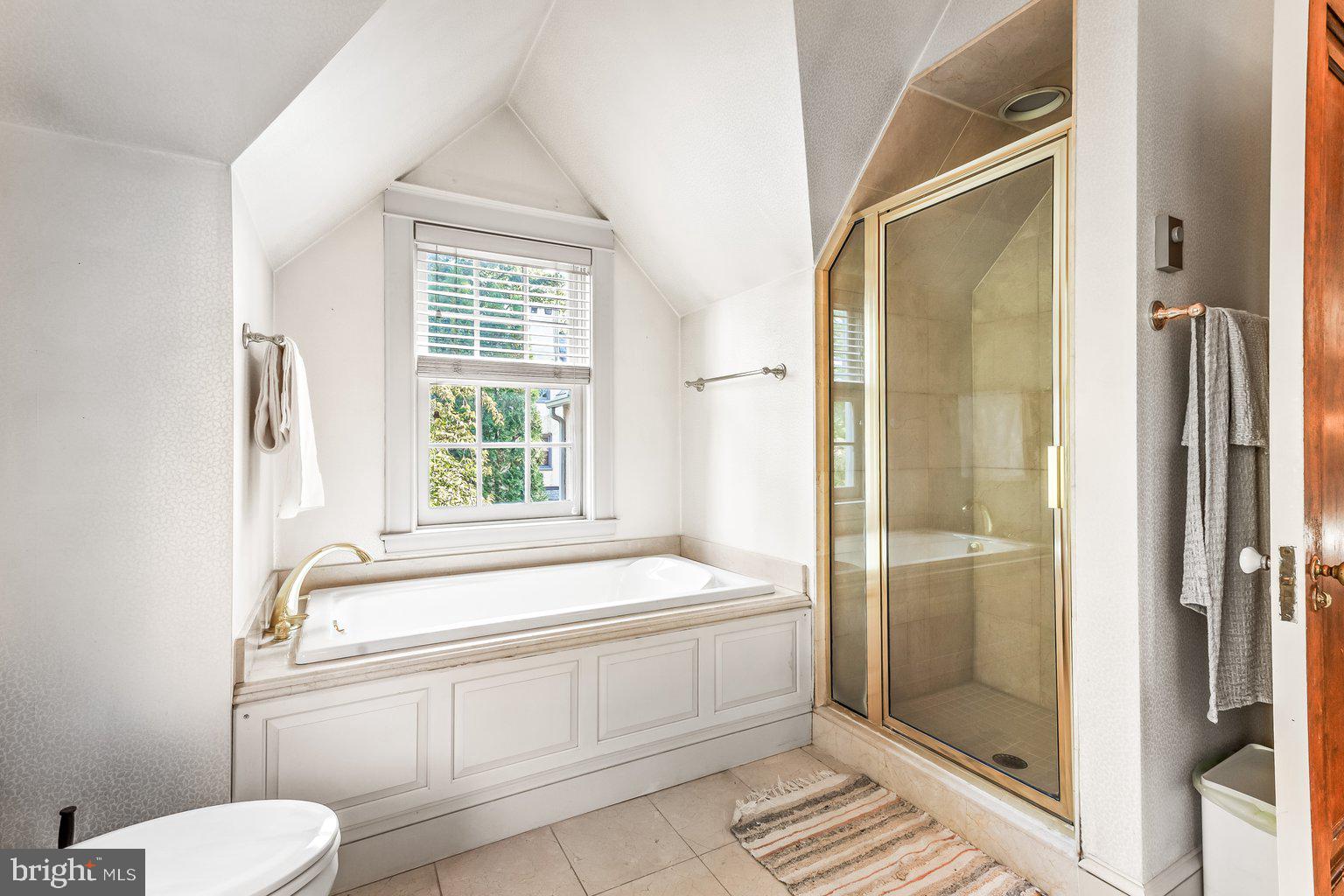 NORTH ROLAND PARK - Residential