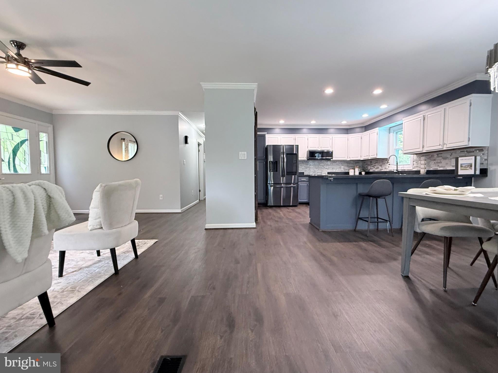 5401 COVE VIEW DRIVE