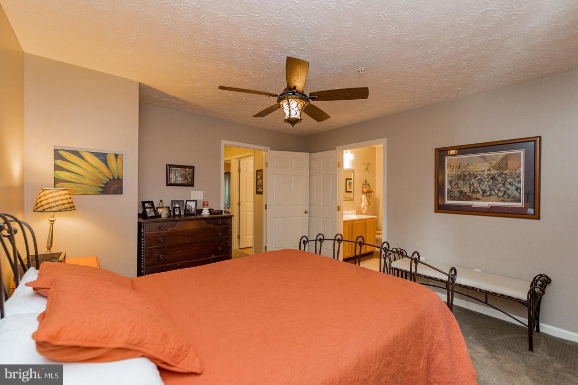 FOX CHASE - Residential