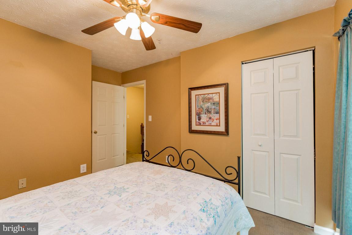 FOX CHASE - Residential